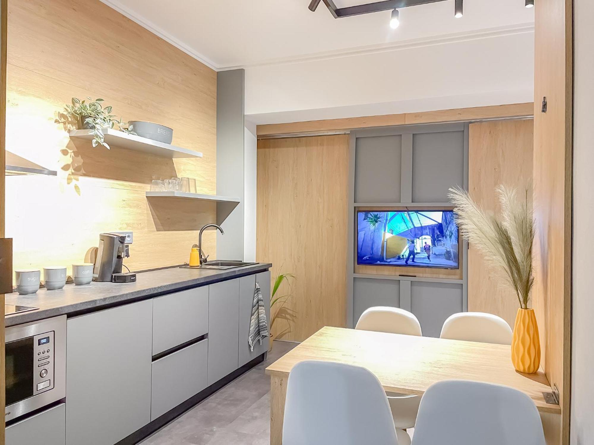 Stylish Center By Ndk Apartment *